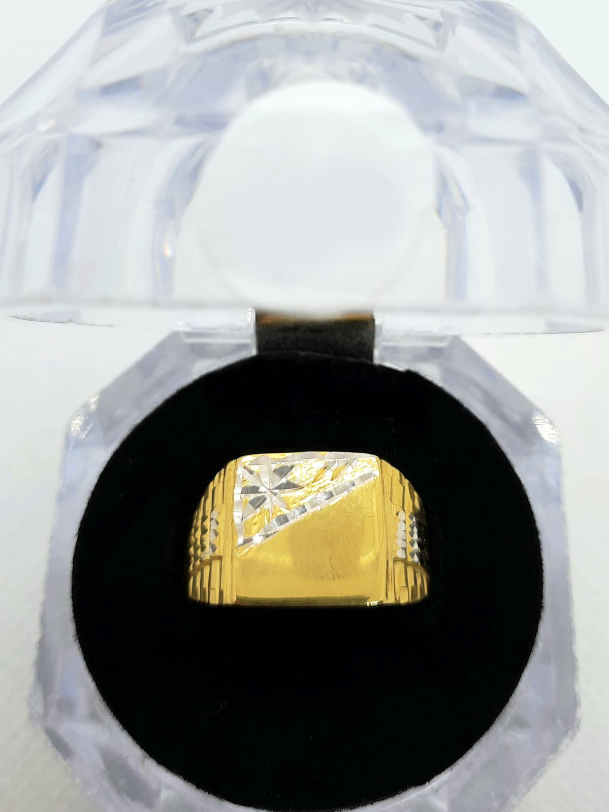 Gold Gent Ring